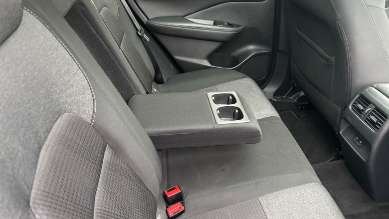 Nissan Qashqai 1.3 DiG-T MH 158 Premiere Edition 5dr Xtronic Petrol Hatchback